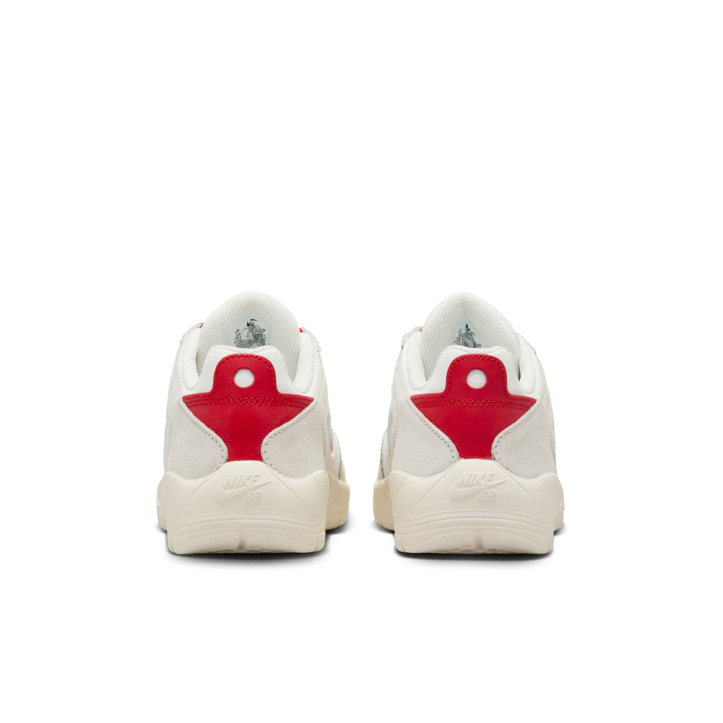 nike VERTEBRAE SUMMIT WHITE/UNIVERSITY RED sneakers on a white background.