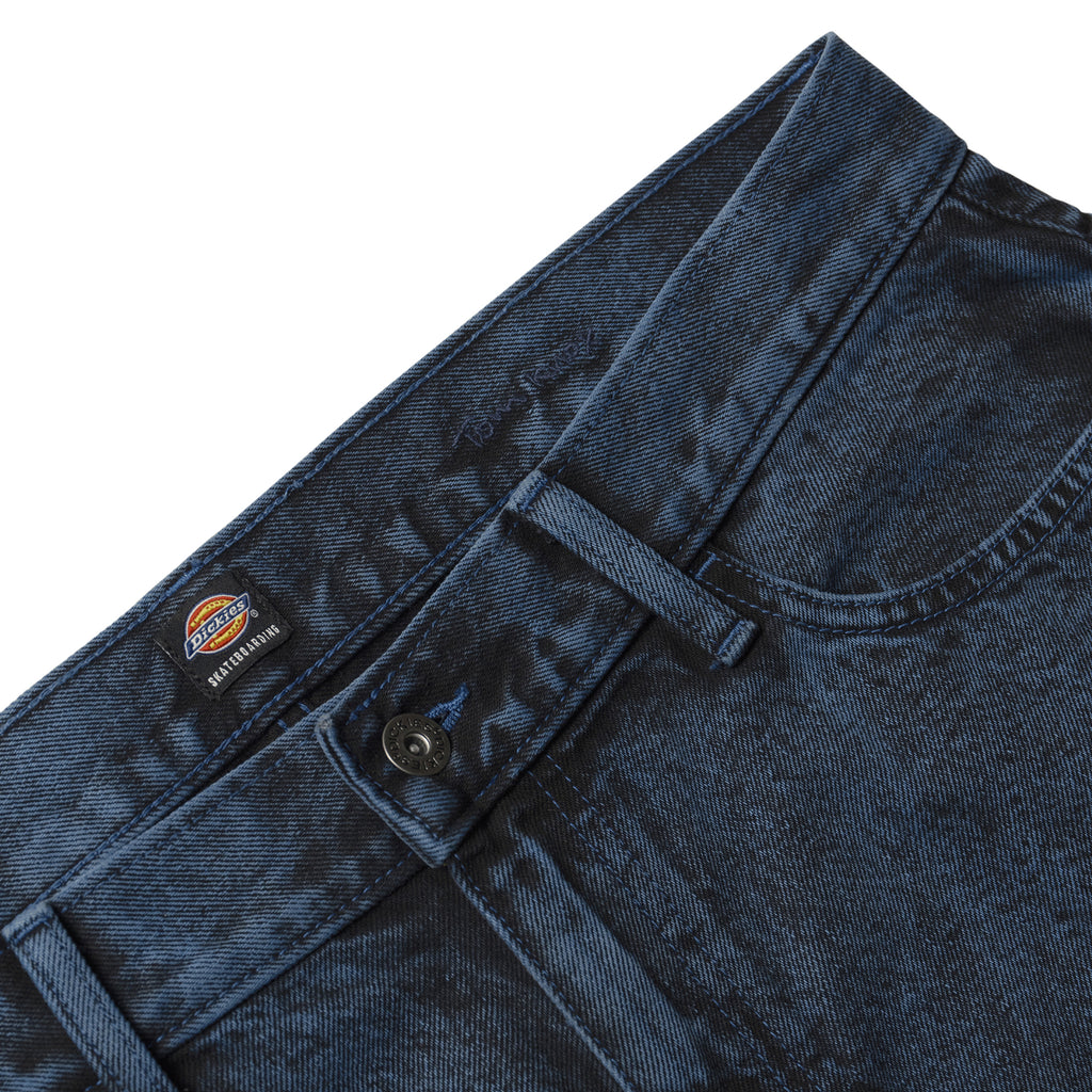 Dickies Tom Knox loose denim jeans deep blue for men with flex feature.
