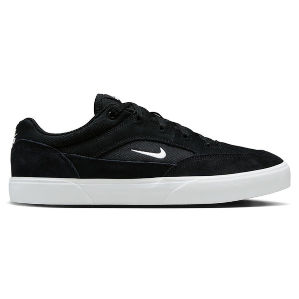 The NIKE SB MALOR BLACK / WHITE is a durable low-top skate shoe with a white swoosh, sturdy white rubber sole, and timeless charm. Perfect for skate enthusiasts seeking flair and resilience.
