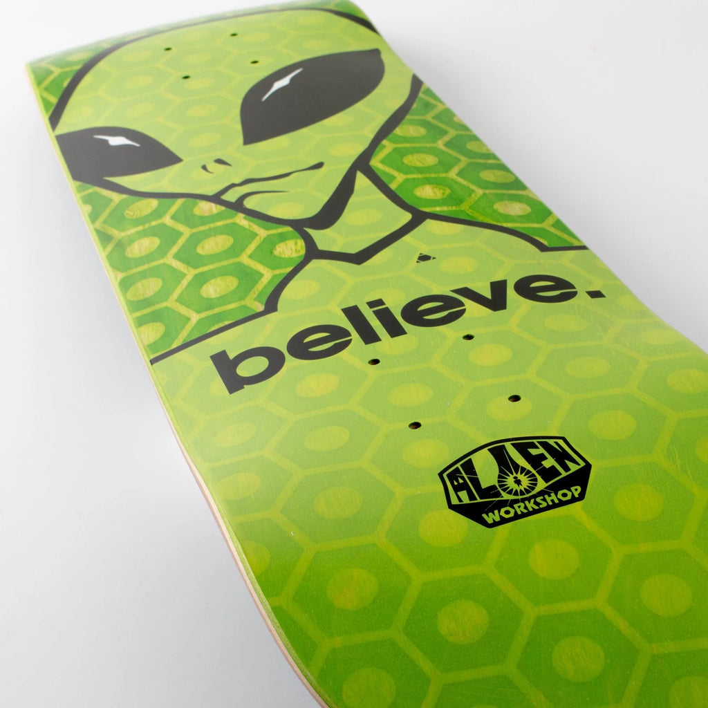 Graphic skateboard deck featuring an alien design with the word "believe" and the logo for Alien Workshop, in a ALIEN WORKSHOP BELIEVE HEX DUO-TONE SMALL Shape.