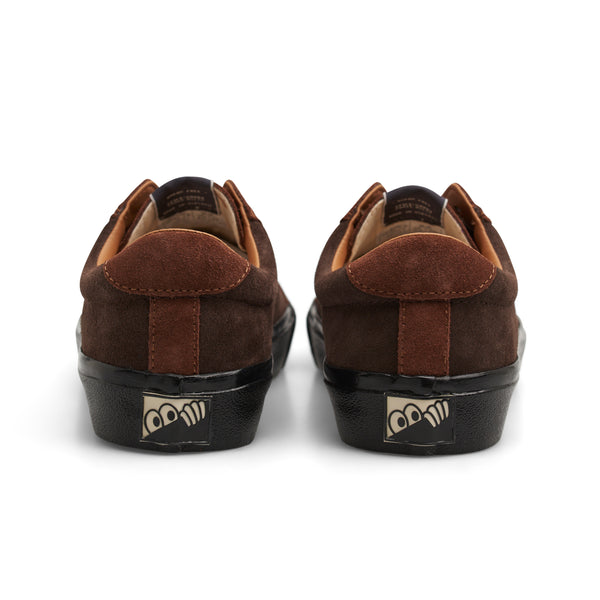 A pair of LAST RESORT AB VM004 MILIC DUO BROWN / BLACK sneakers with black soles.