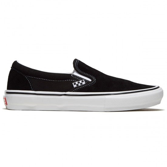 A VANS SKATE SLIP-ON BLACK / WHITE shoe.