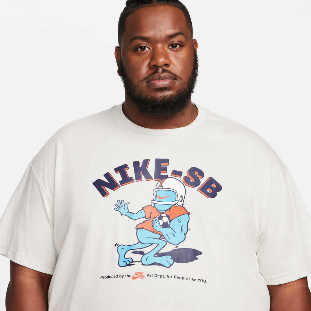 Nike SB 'Sports Guy' skate tee plus size t-shirt.