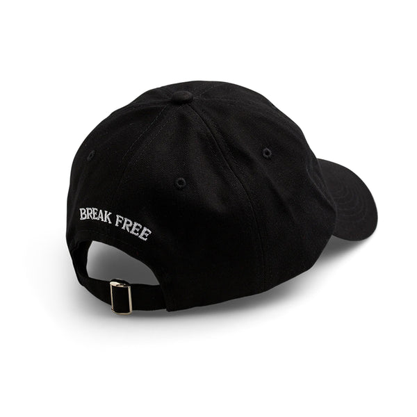 A LAST RESORT ATLAS LOGO DADDY CAP BLACK with the word 'free' embroidered on it, featuring a 6-panel design, produced by Last Resort AB.