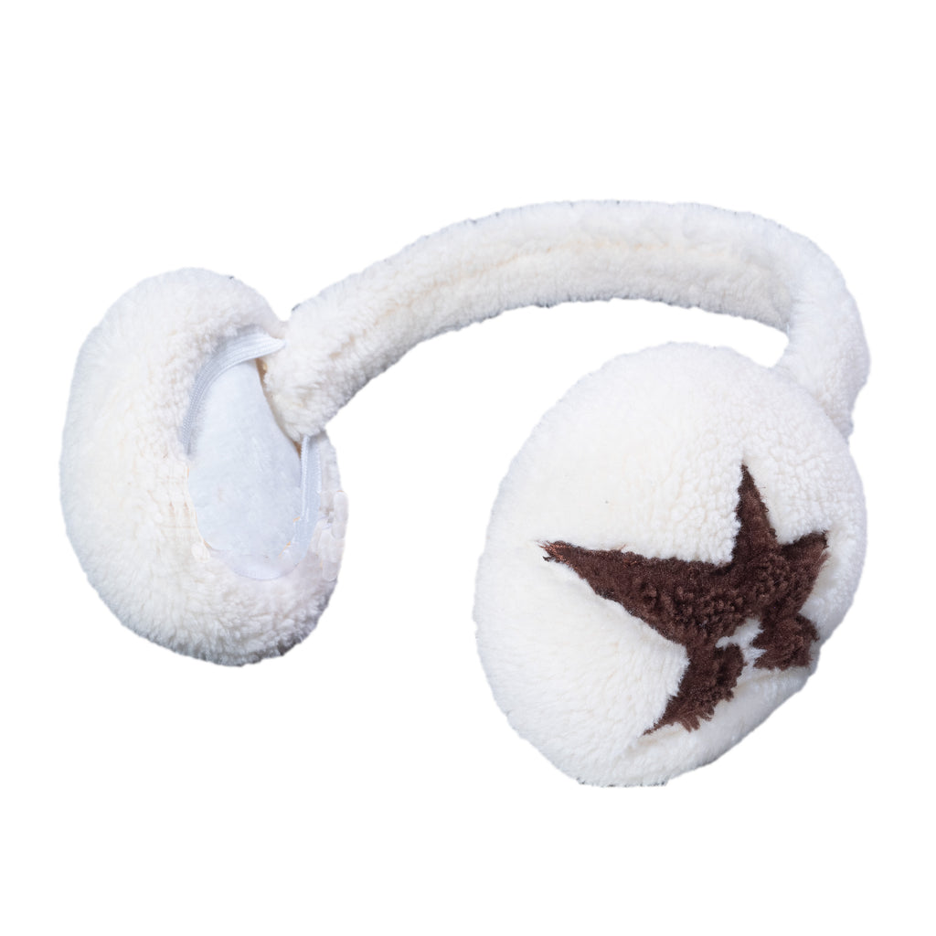 The Carpet Co. C-STAR EARMUFFS CREAM provides a cozy flair with its brown star design on the ear covers, combining style with comfort. These foldable earmuffs make for an ideal cold-weather accessory.