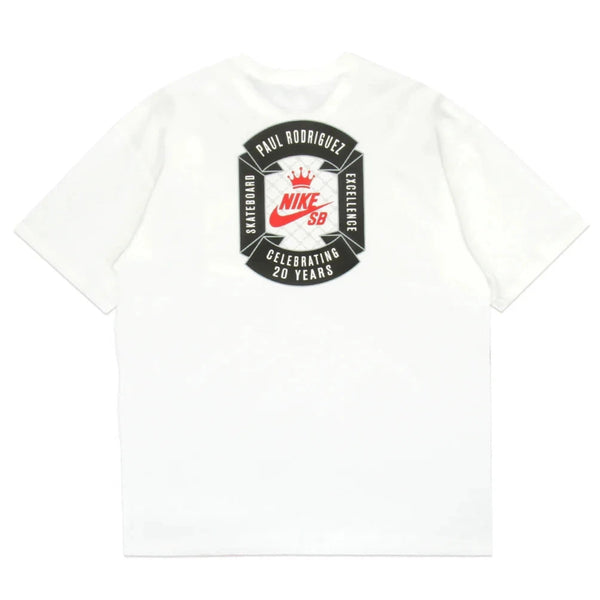 The nike NIKE SB PAUL RODRIGUEZ MAX90 SKATE TEE WHITE is a midweight cotton skate tee with a back graphic featuring the NIKE SB logo, crown, and "Paul Rodriguez Excellence Skateboard Celebrating 20 Years" text.