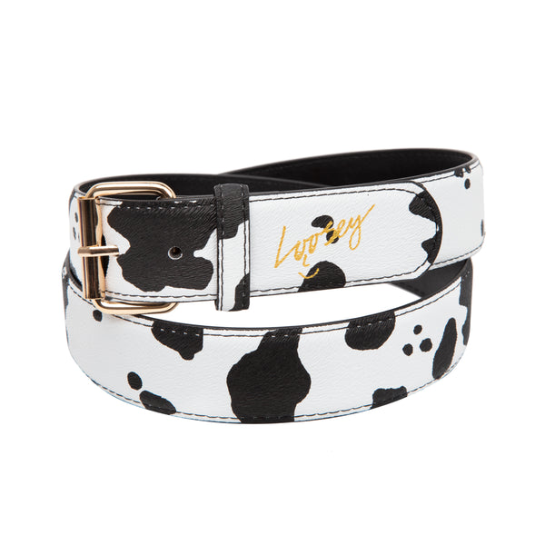 A LOOSEY MOOSEY BELT with a gold buckle.