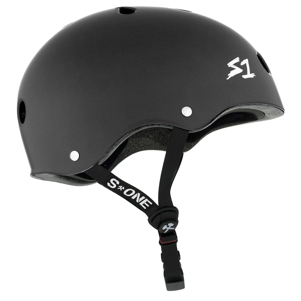 The S1 MEGA LIFER MATTE DARK GREY HELMET by S1 HELMET CO. features ventilation holes, an adjustable chin strap, and the "S1" logo—ideal for those needing a large head helmet fit.