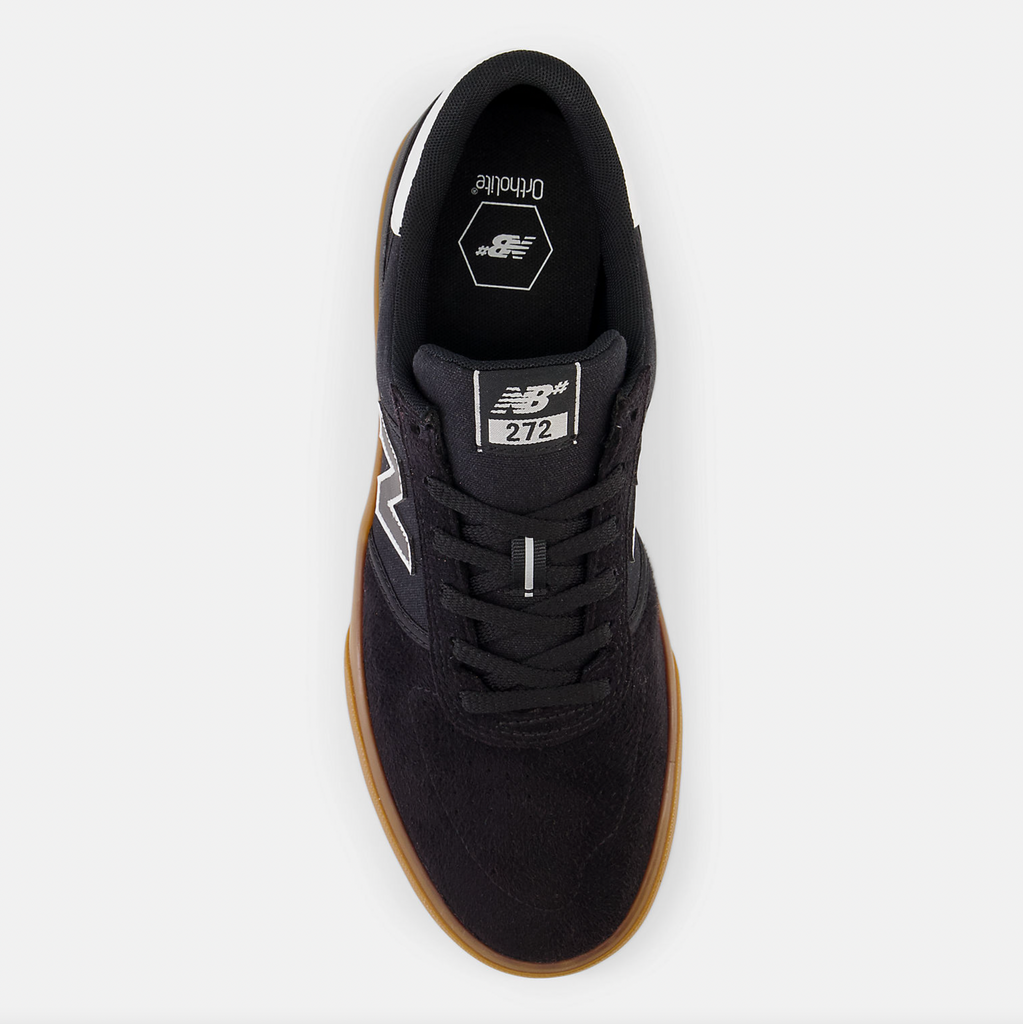 A NB NUMERIC 272 BLACK / WHITE sneaker with gum soles.