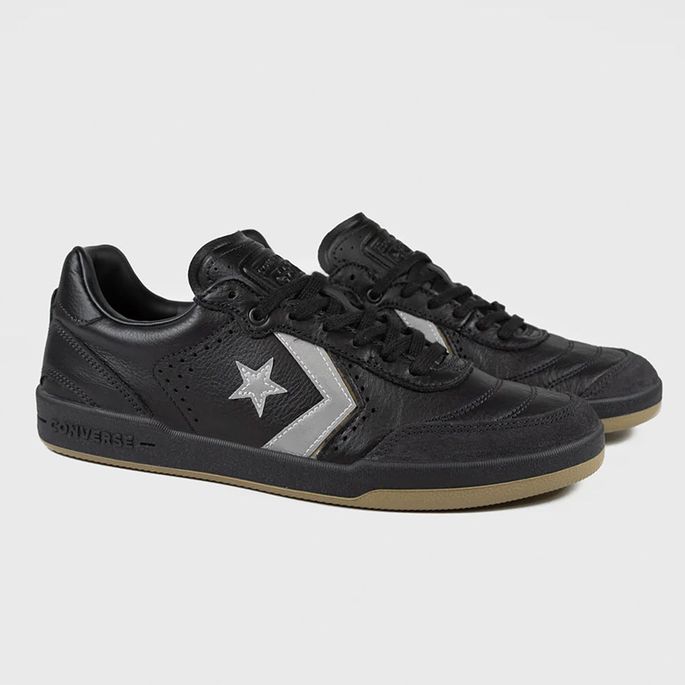 A pair of CONVERSE CONS LOUIE LOPEZ PRO 2 TOTAL ECLIPSE / SWAMP CORE skate shoes with white logos, black laces, and gum soles from CONVERSE, known for excellent boardfeel, displayed on a plain light gray background.
