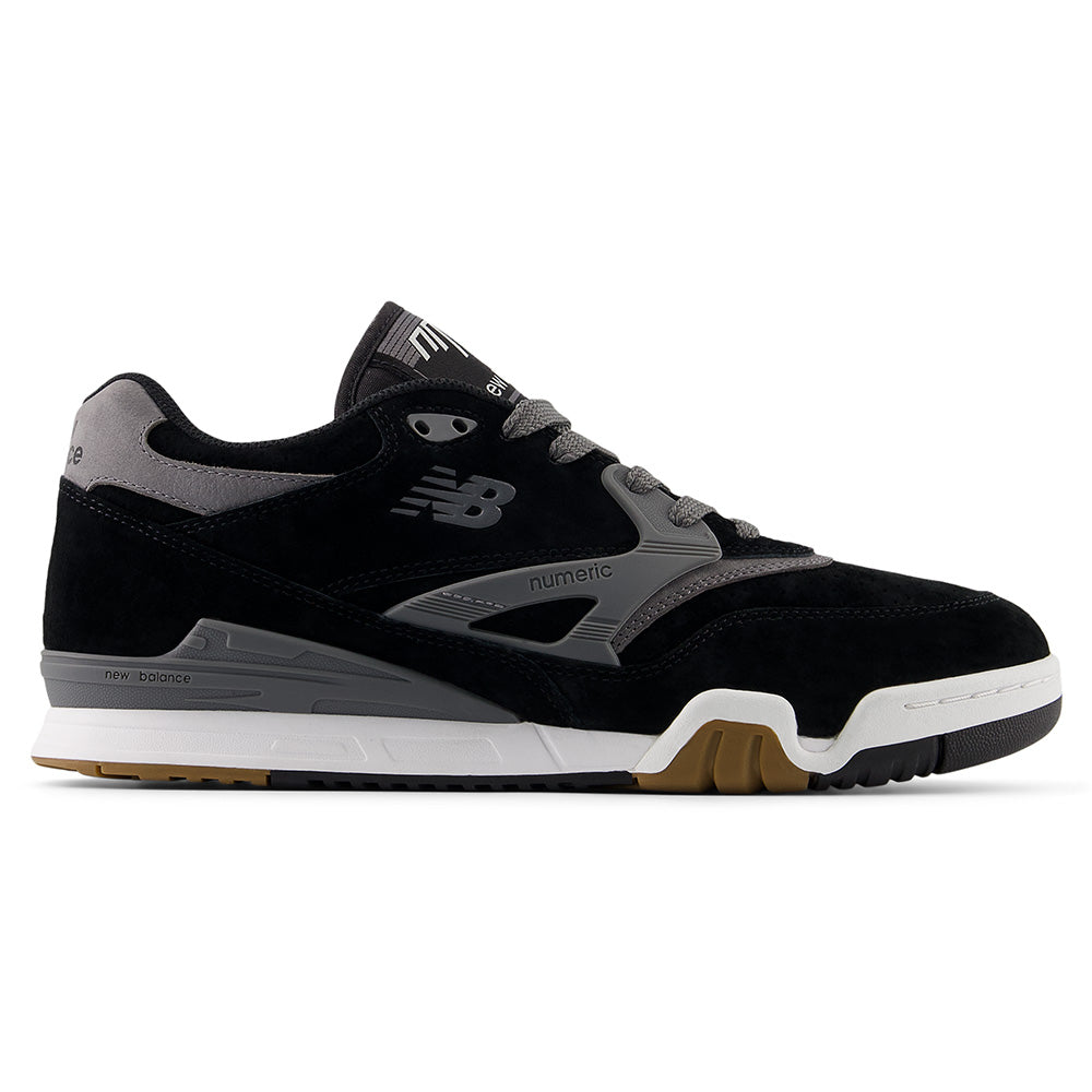 The NB NUMERIC 770 BLACK / GREY skate shoe features a black and gray suede and mesh upper, gray laces, white midsole, gum rubber outsole, and FuelCell cushioning for comfort.