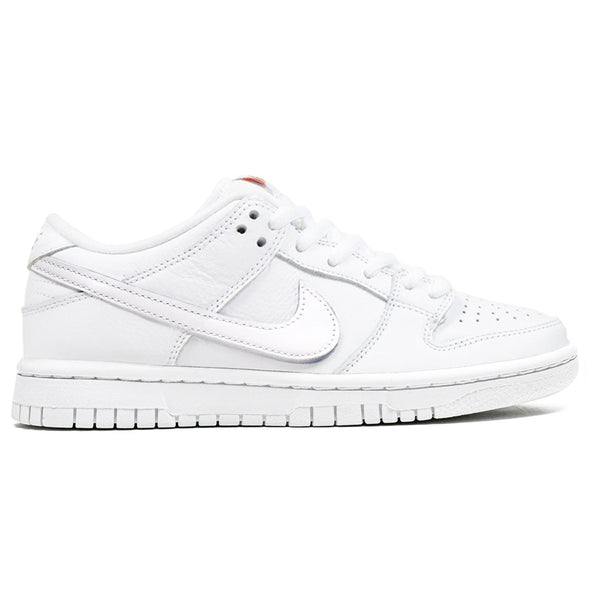 The NIKE SB ORANGE LABEL DUNK LOW PRO ISO in triple white, from Nike, features a Swoosh logo on the side, a perforated toe box, and a flat rubber sole. This low-top sneaker exudes vintage '80s basketball icon vibes and is displayed against a plain white background.