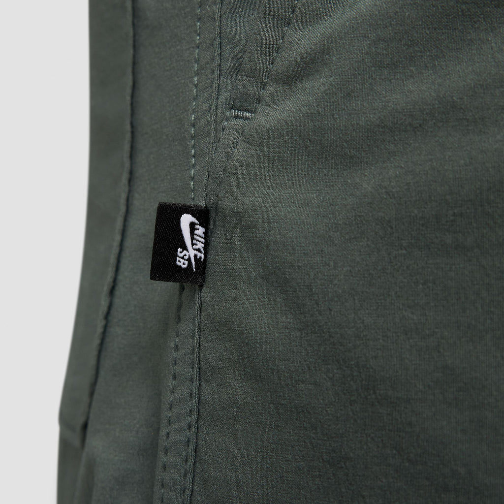 NIKE SB KEARNY CARGO SKATE PANTS VINTAGE GREEN– Bluetile Skateboards