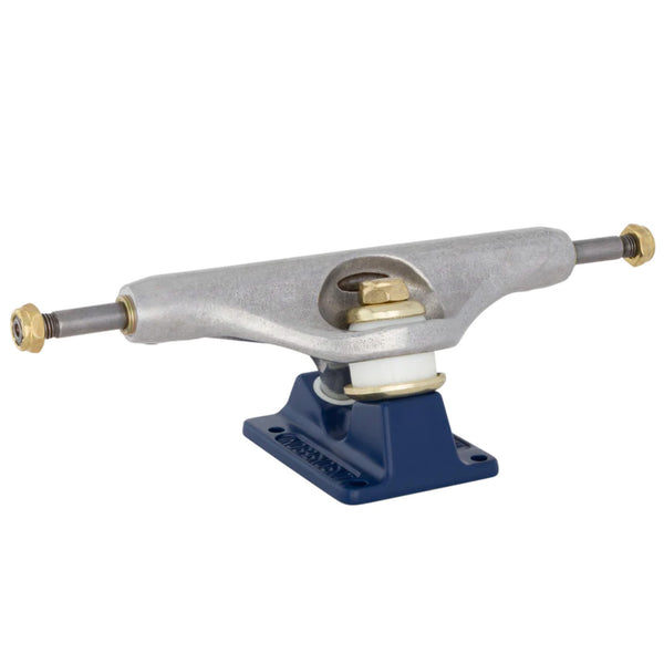 An INDEPENDENT 149 HOLLOW KNOX SILVER BLUE truck on a white background.