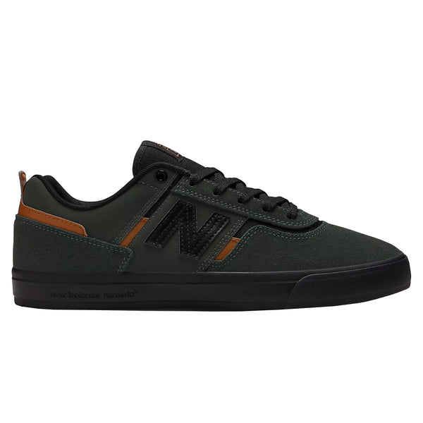 A NB NUMERIC FOY 306 GREEN / BLACK sneaker with a black sole.