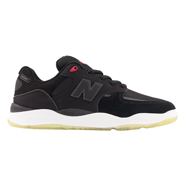 A NB NUMERIC 1010 TIAGO LEMOS BLACK shoe with a white sole.
