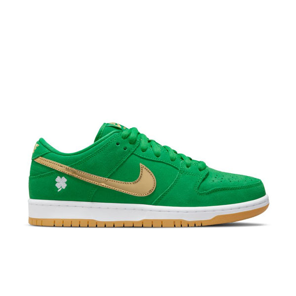 The nike SB Dunk Low Pro Lucky Green/Metallic Gold features a gold swoosh, four-leaf clover heel detail, white midsole, and gum sole—exclusive at Bluetile Skateboards.