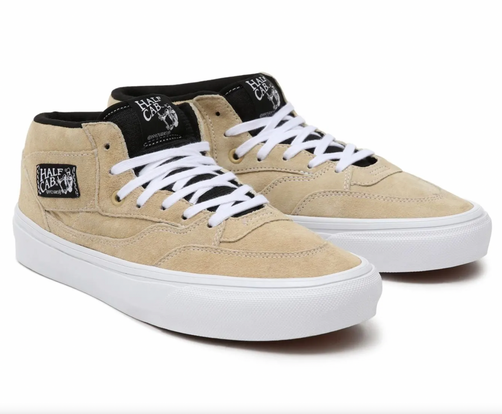 A pair of VANS SKATE HALF CAB TAUPE shoes on a white background.