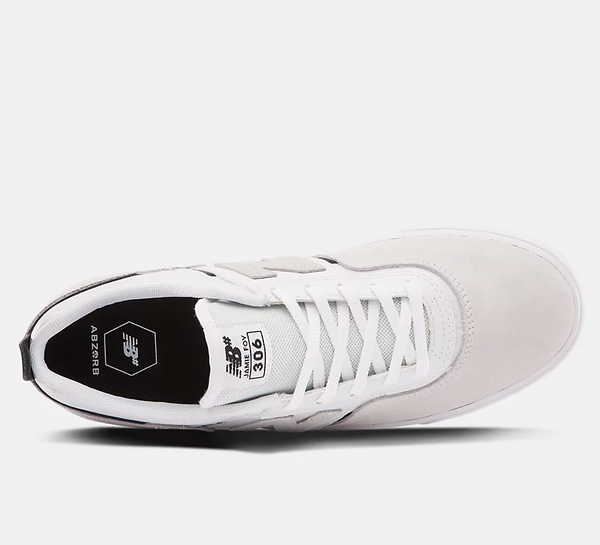 A pair of NB NUMERIC FOY 306 WHITE / GREEN sneakers in white and black.