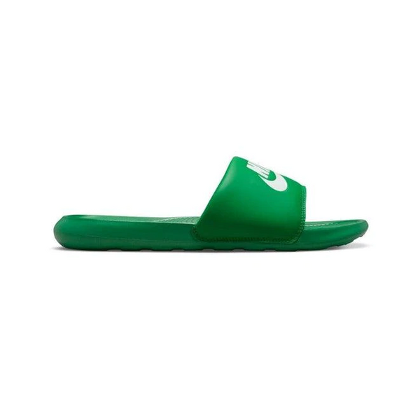 The NIKE SB VICTORI ONE SLIDE in Lucky Green/White, featuring a white Nike logo on the strap, is available at Bluetile Skateboards in Columbia, SC.