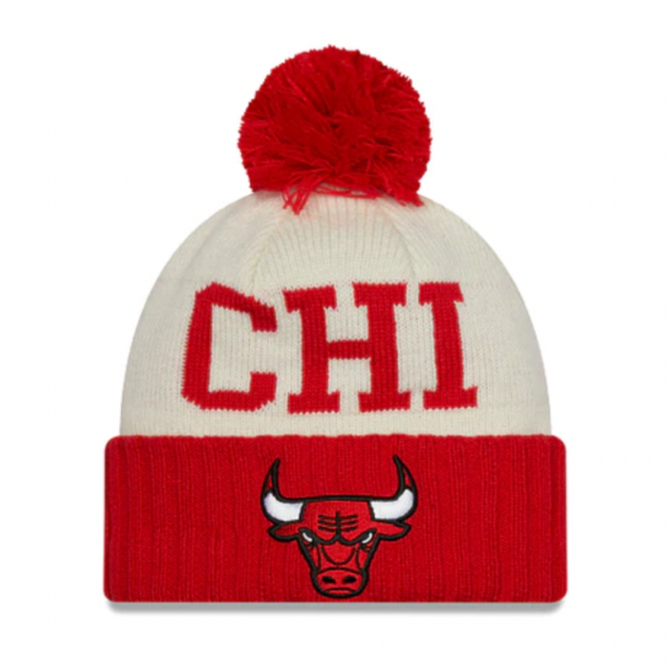 A New Era Chicago Bulls NBA Draft Pom Knit with the word Chicago on it.