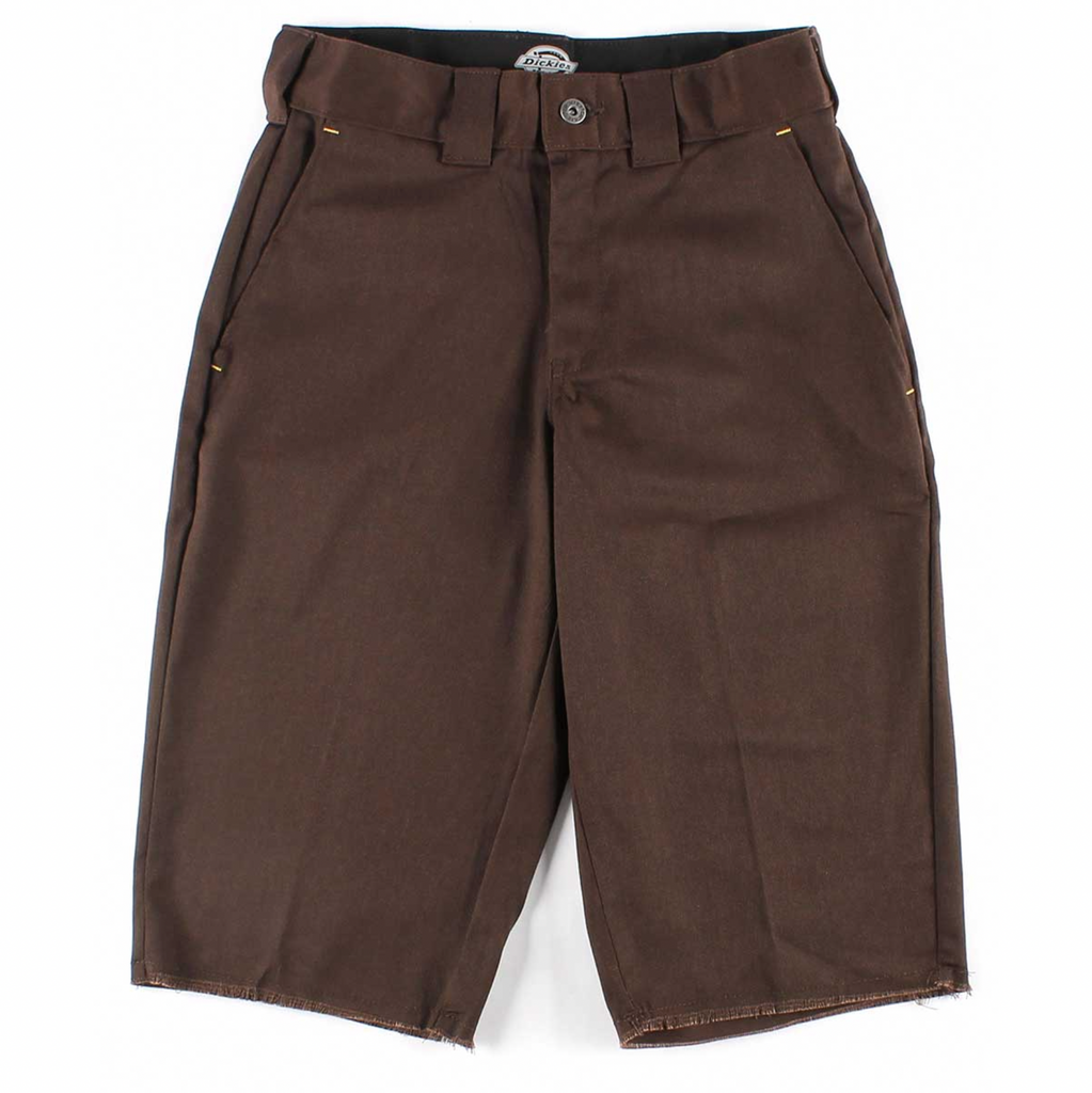 A pair of Dickies Vincent Alvarez shorts in chocolate brown on a white background.
