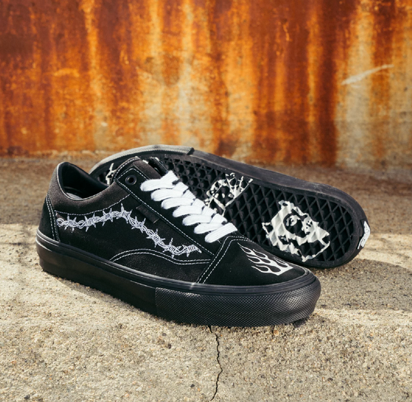 Elijah Berle's signature Vans Elijah Berle Skate Old Skool in classic black and white. Perfect for skateboarding enthusiasts.