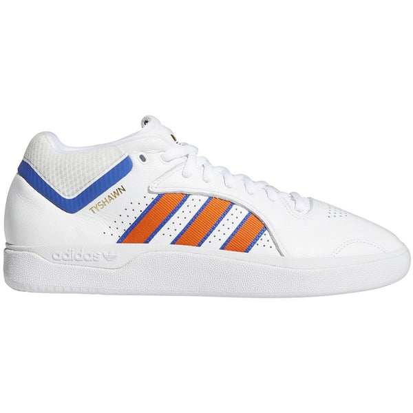 A white and orange ADIDAS TYSHAWN "KNICKS" shoe inspired by the Knicks with a design that pays tribute to Tyshawn.