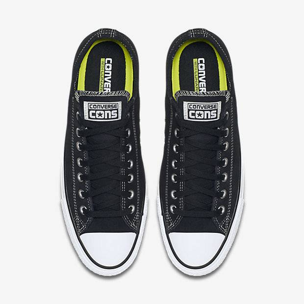 CONVERSE CTAS PRO OX SUEDE BLACK / WHITE are known for their durability and flexibility.
