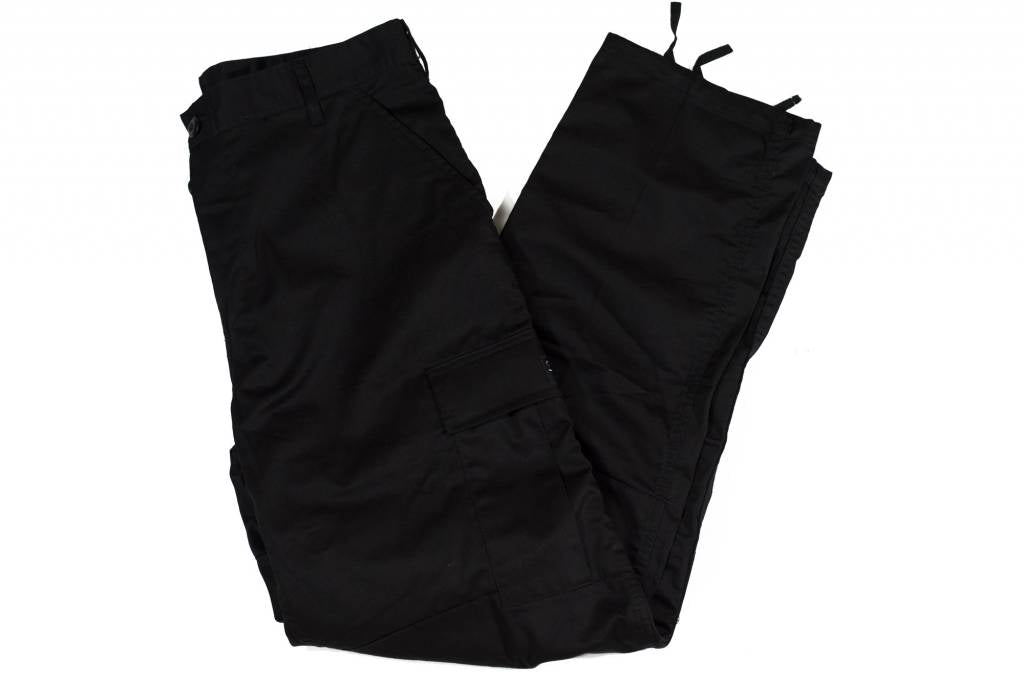 A pair of durable and comfortable BLUETILE SURPLUS CARGO PANT BLACK with utility pockets on a white background by Bluetile Skateboards.