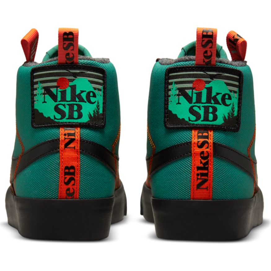 nike SB Blazer Mid Premium Noble Green / Black.