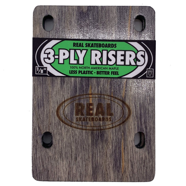 A pack of wooden risers.