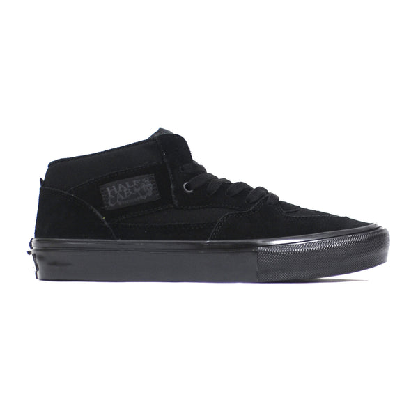 Black suede VANS SKATE HALF CAB shoes.