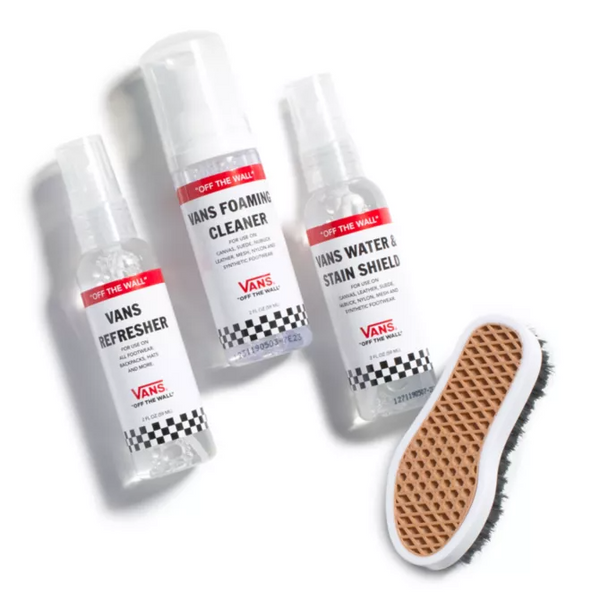 VANS SHOE CARE TRAVEL KIT by VANS.