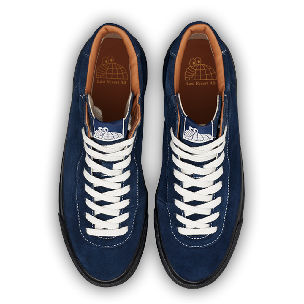 A pair of LAST RESORT AB VM001 HI SUEDE NAVY/BLACK sneakers with white laces.